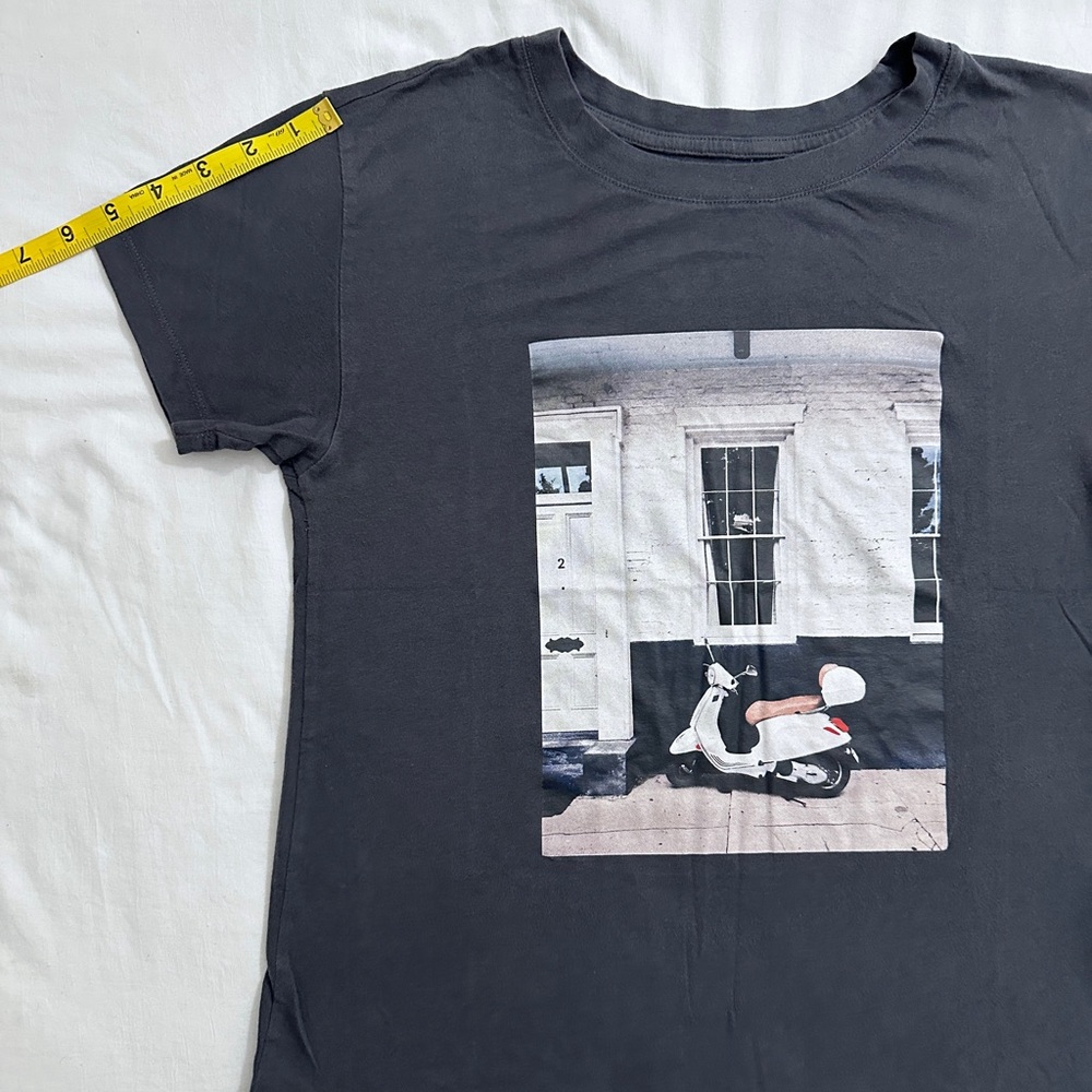 Abercrombie & Fitch Scooter Graphic Short Sleeve Crop Tee - Charcoal Grey - XS - Picture 9 of 10
